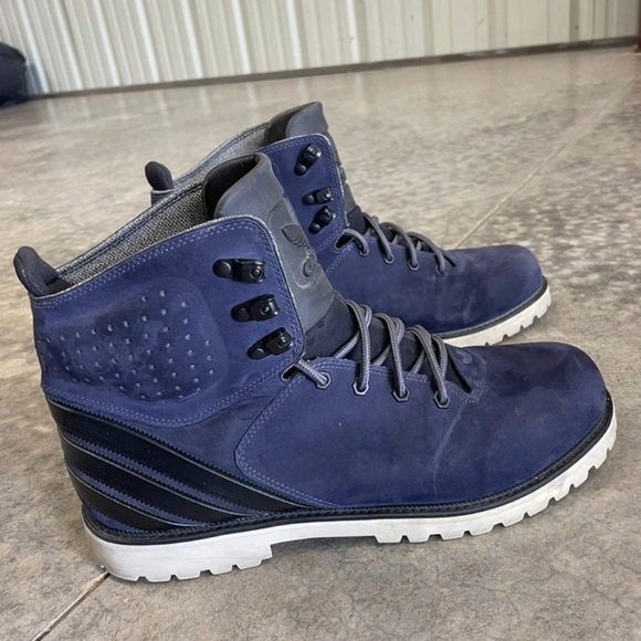 Men’s Adidas Fort + Elmwood Boots - Kendrick Lamar Collab - Size 13 - Navy/White - Picture 1 of 5